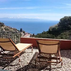 Vittorio - Splendid Panoramic Sea View Terrace , Taormina Italien